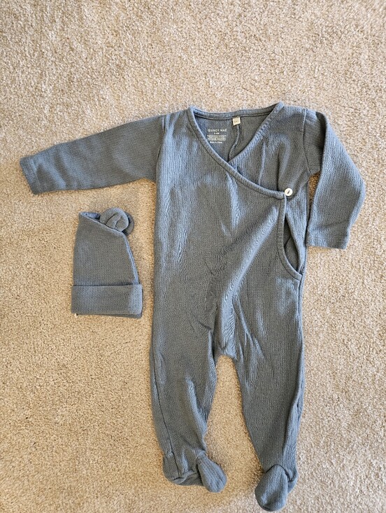 Quincy Mae Other - Quincy Mae Ocean Knit Wrap Footie with Matching Hat | 3-6 Months